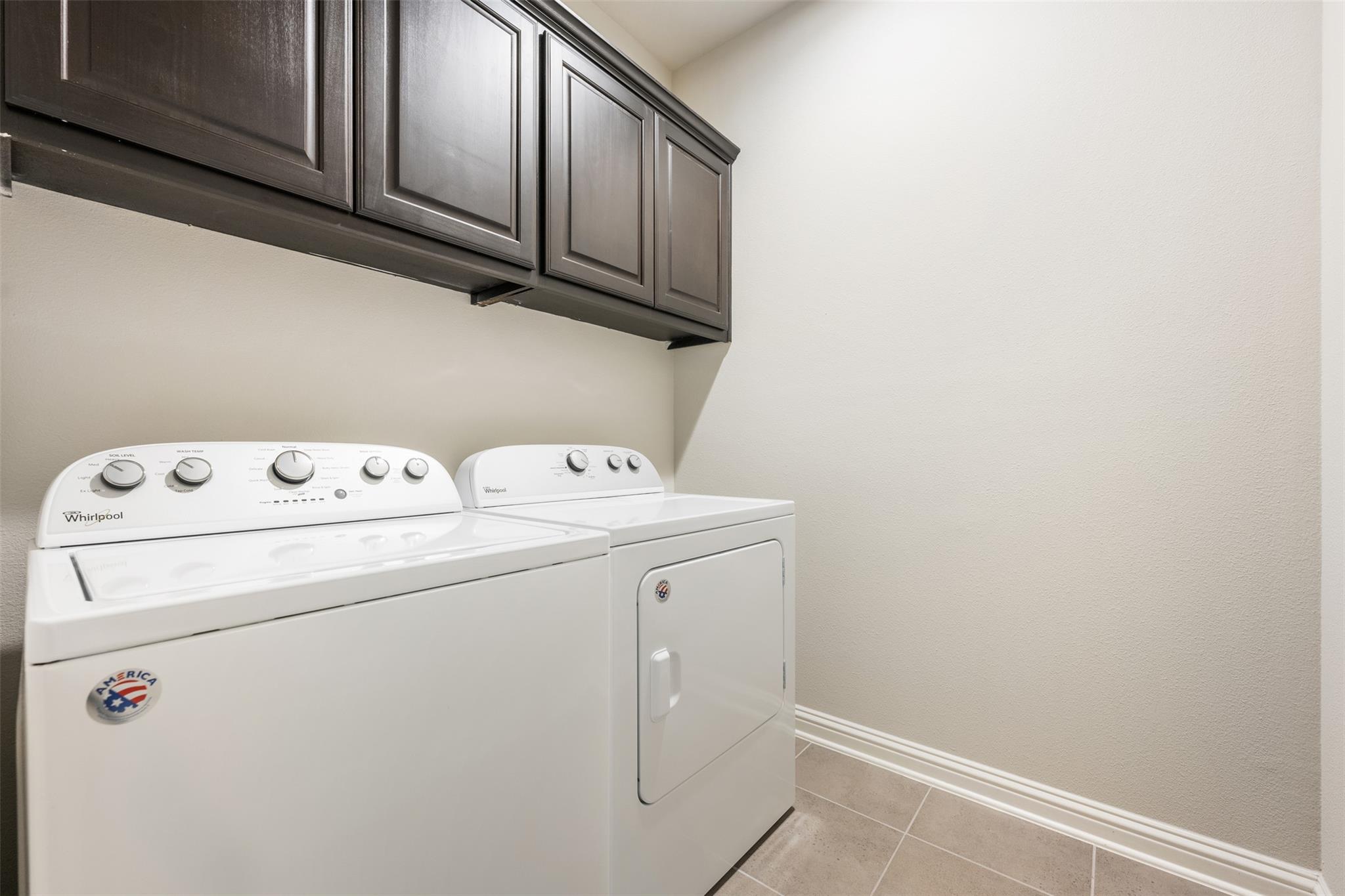 13800 Lyndhurst St #222 Property Photo 28