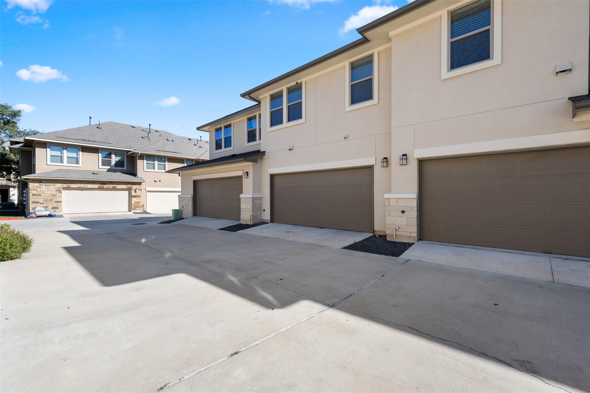 13800 Lyndhurst St #222 Property Photo 29