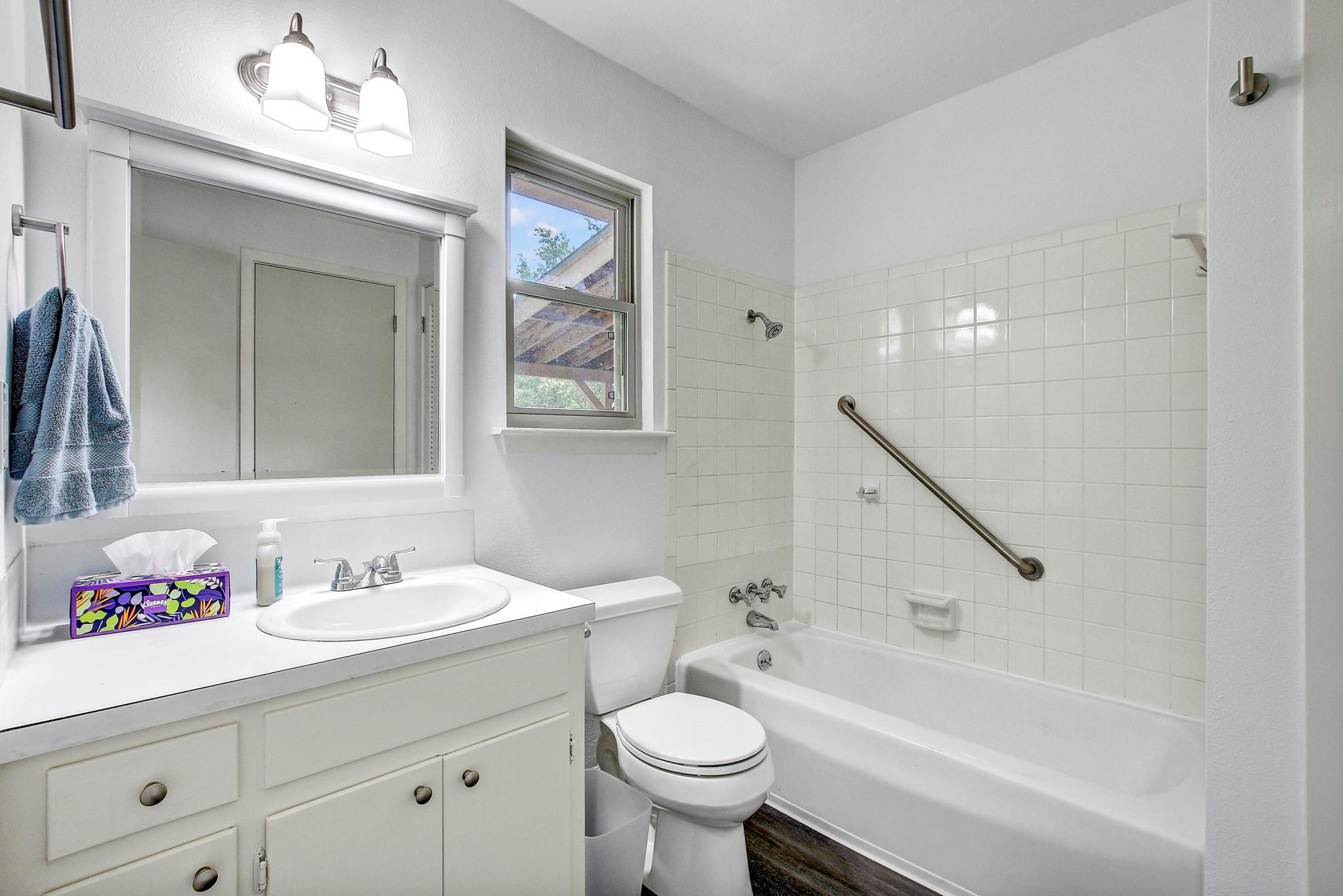1504 Colony Creek Dr Property Photo 20