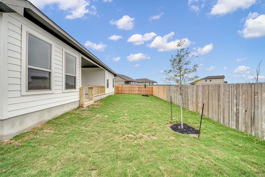 5215 Park Overlook Property Photo 3