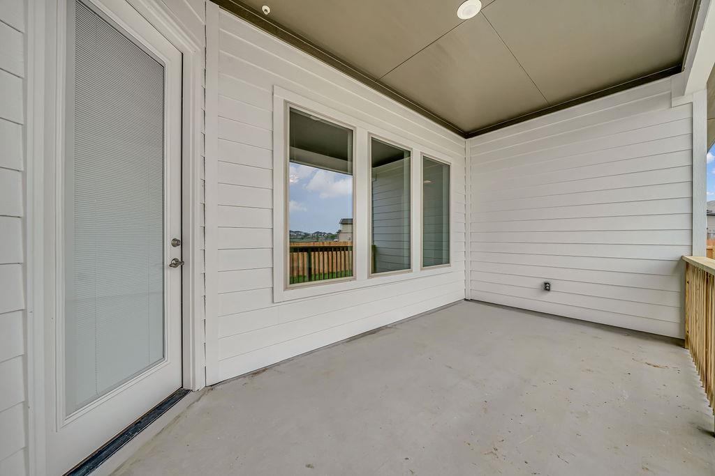 5215 Park Overlook Property Photo 7