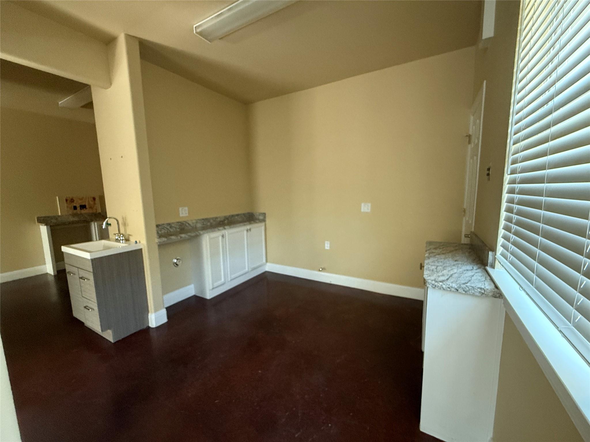 904 Crystal Falls Pkwy Property Photo 13