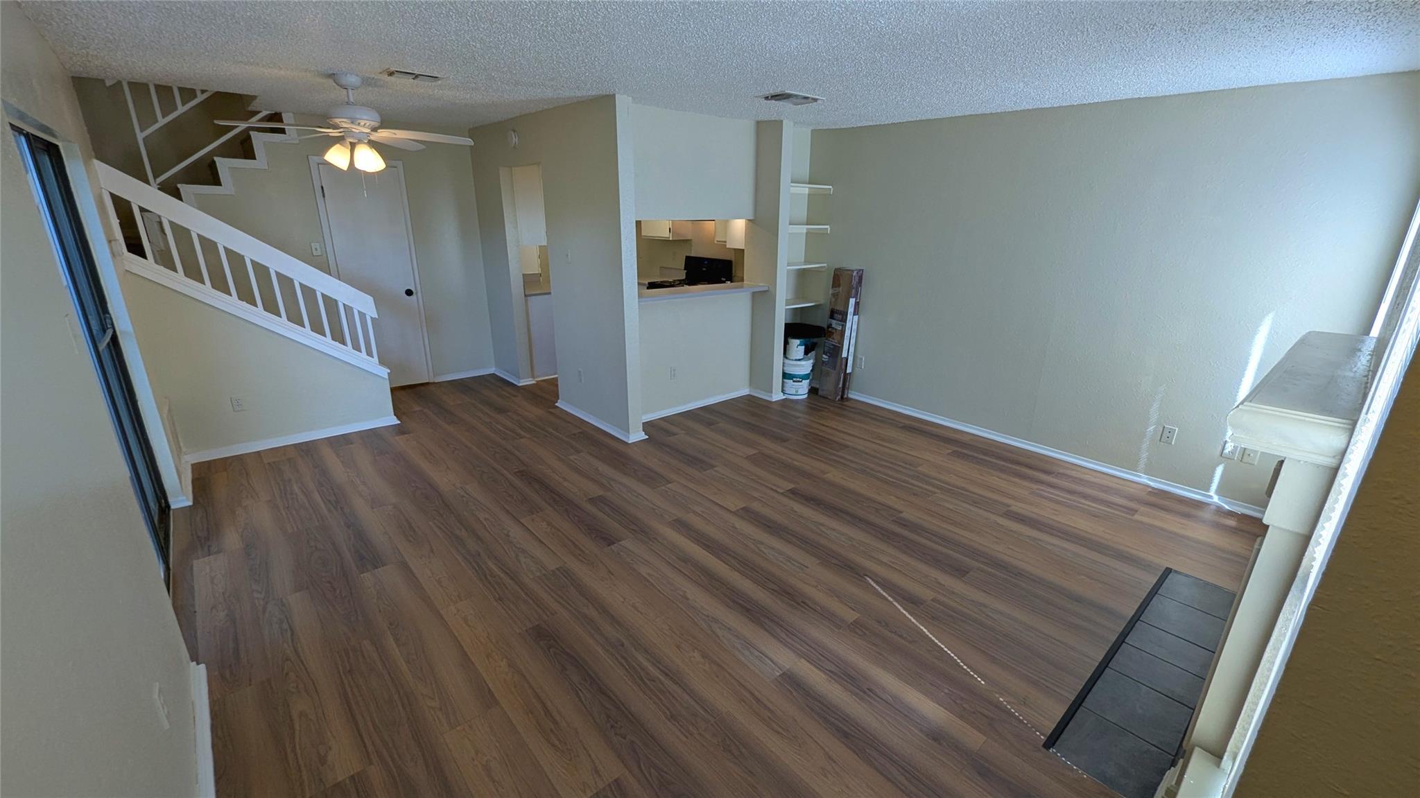 2018 W Rundberg Ln 11c Property Photo 2