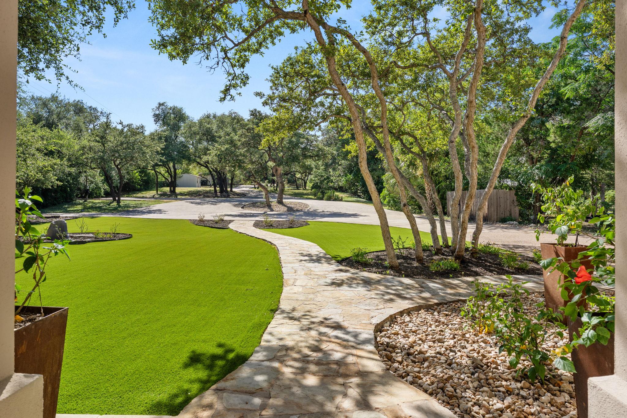 15747 Booth Cir Property Photo 4