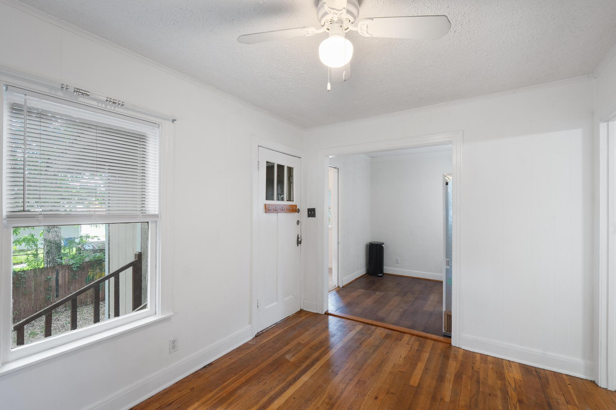 4616 E Cesar Chavez St #1 Property Photo 4
