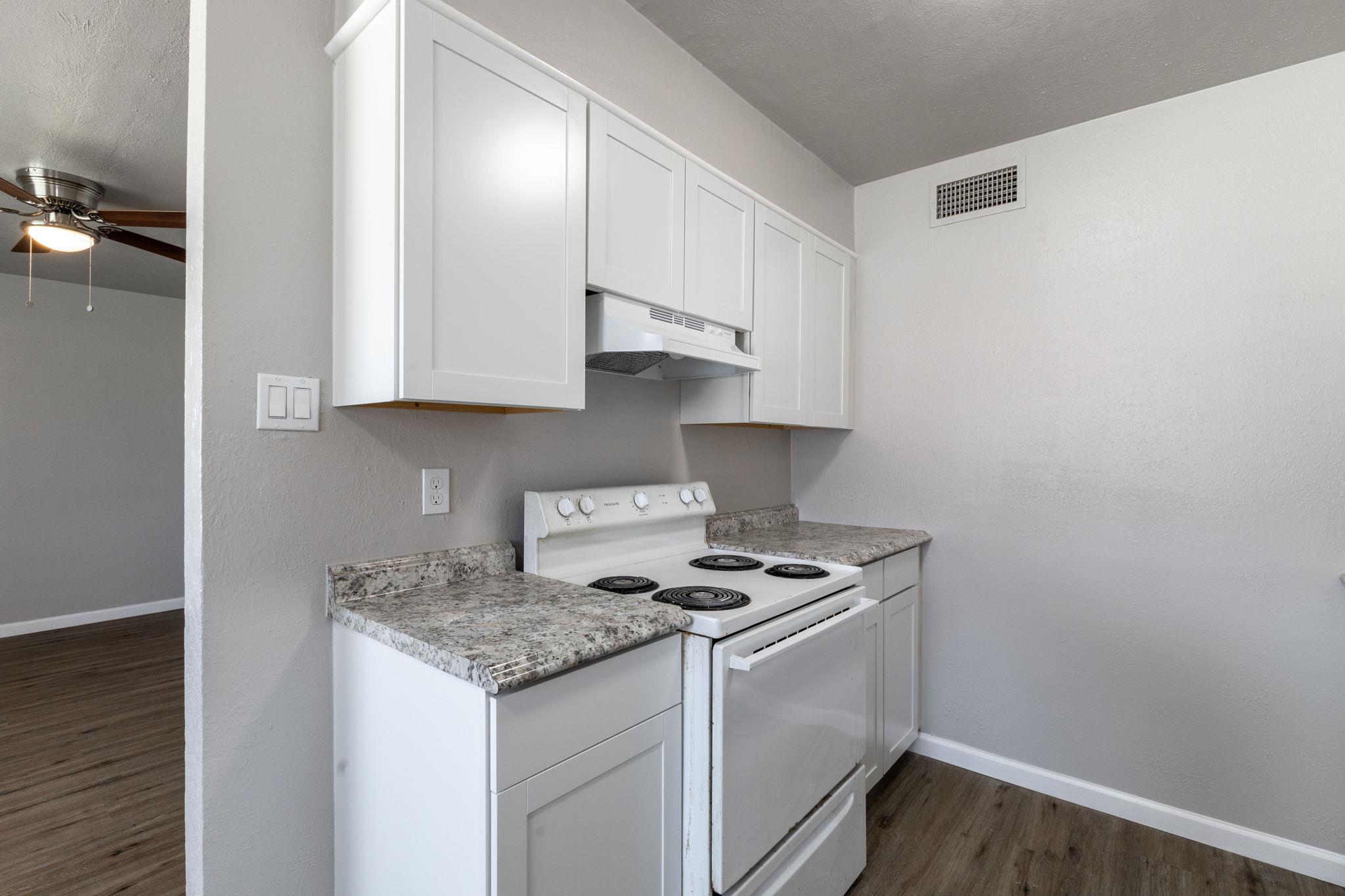 889 & 890 Lake St 889 A&b 890 A&b Property Photo 8