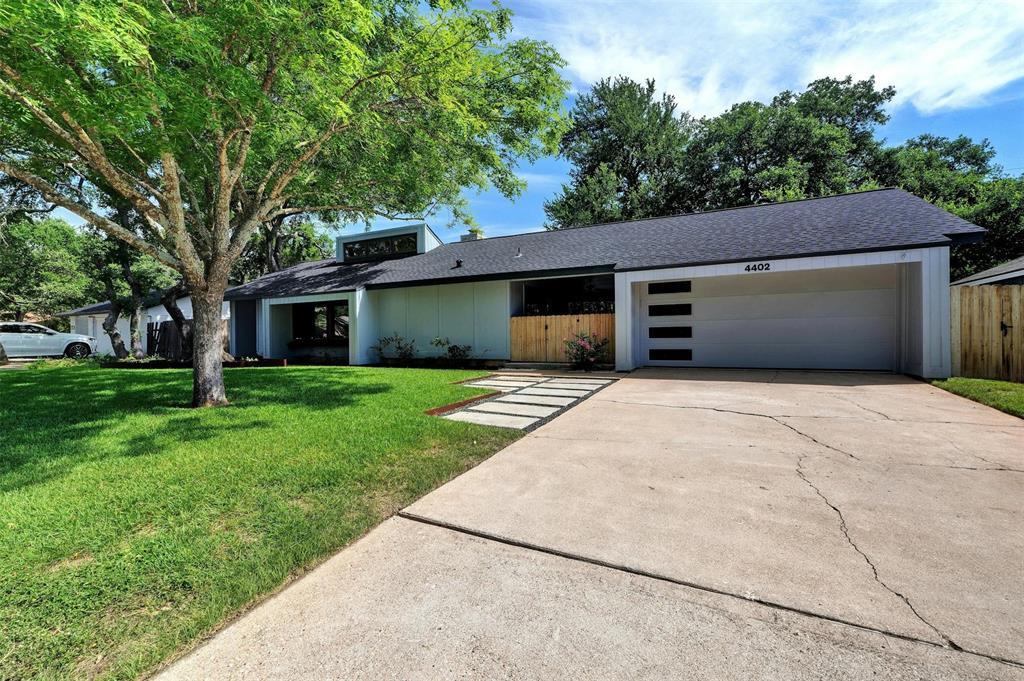 4402 Balcones Woods Dr Property Photo 2