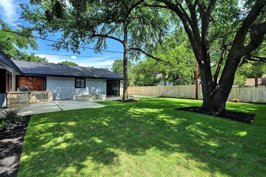 4402 Balcones Woods Dr Property Photo 23