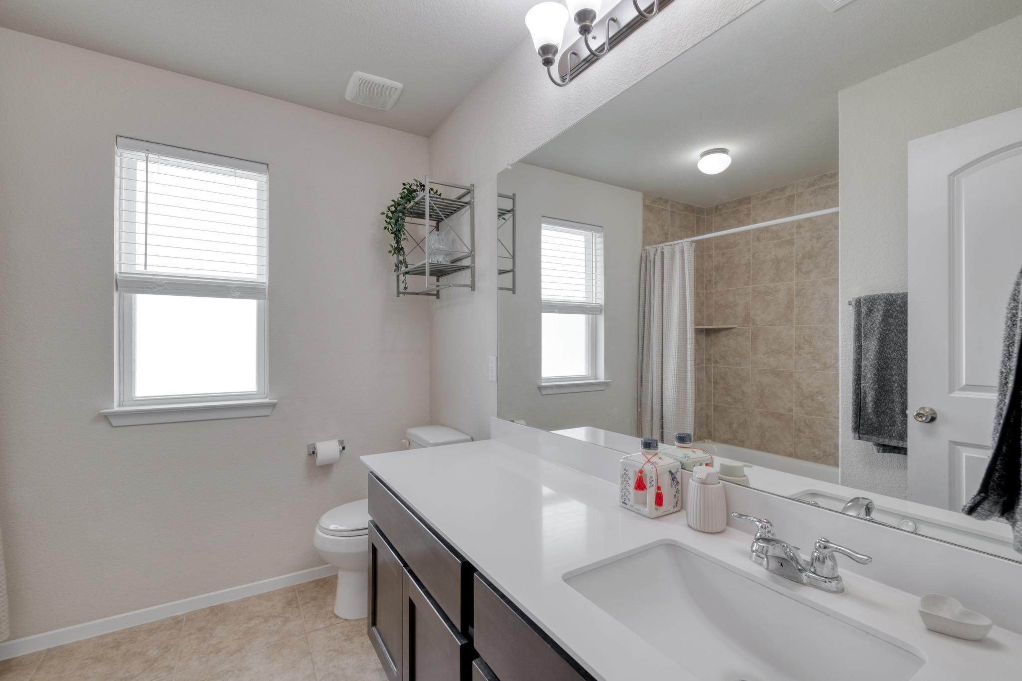 109 Saranac Dr Property Photo 21