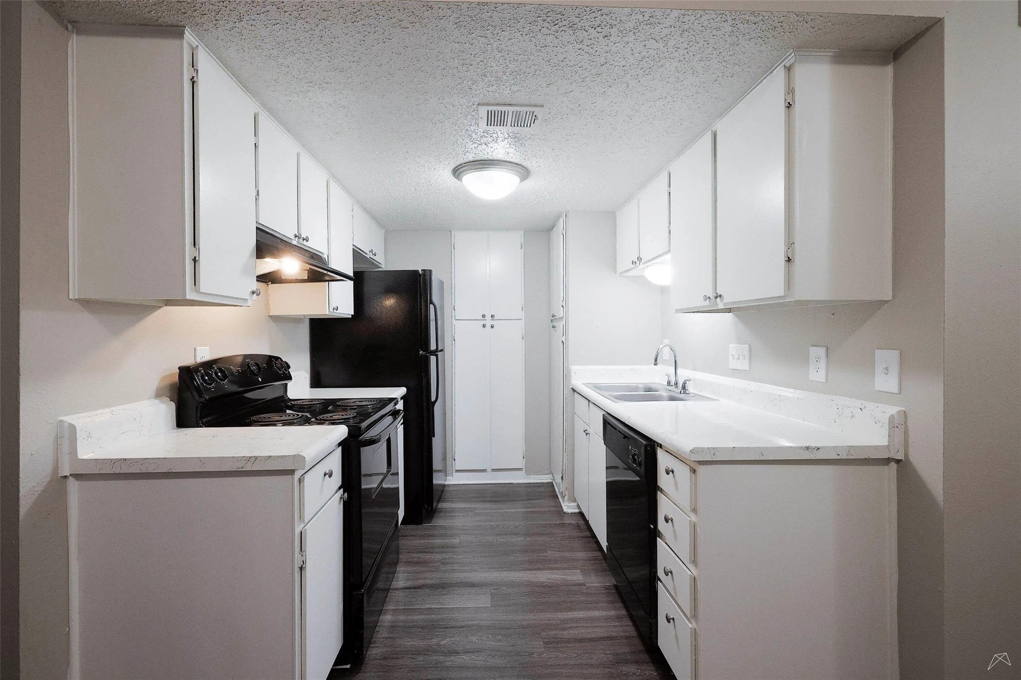 8100 N Mopac Expy #04-215 Property Photo 7