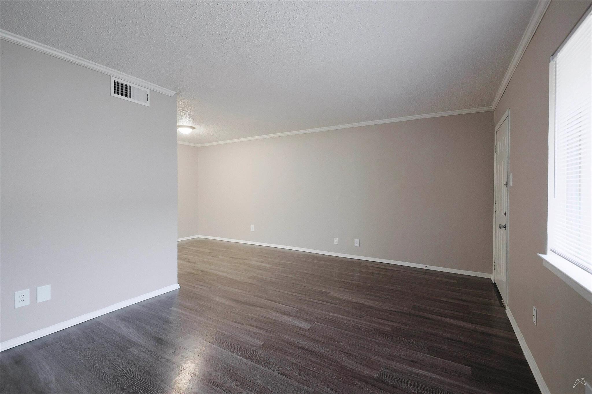 8100 N Mopac Expy #04-215 Property Photo 8