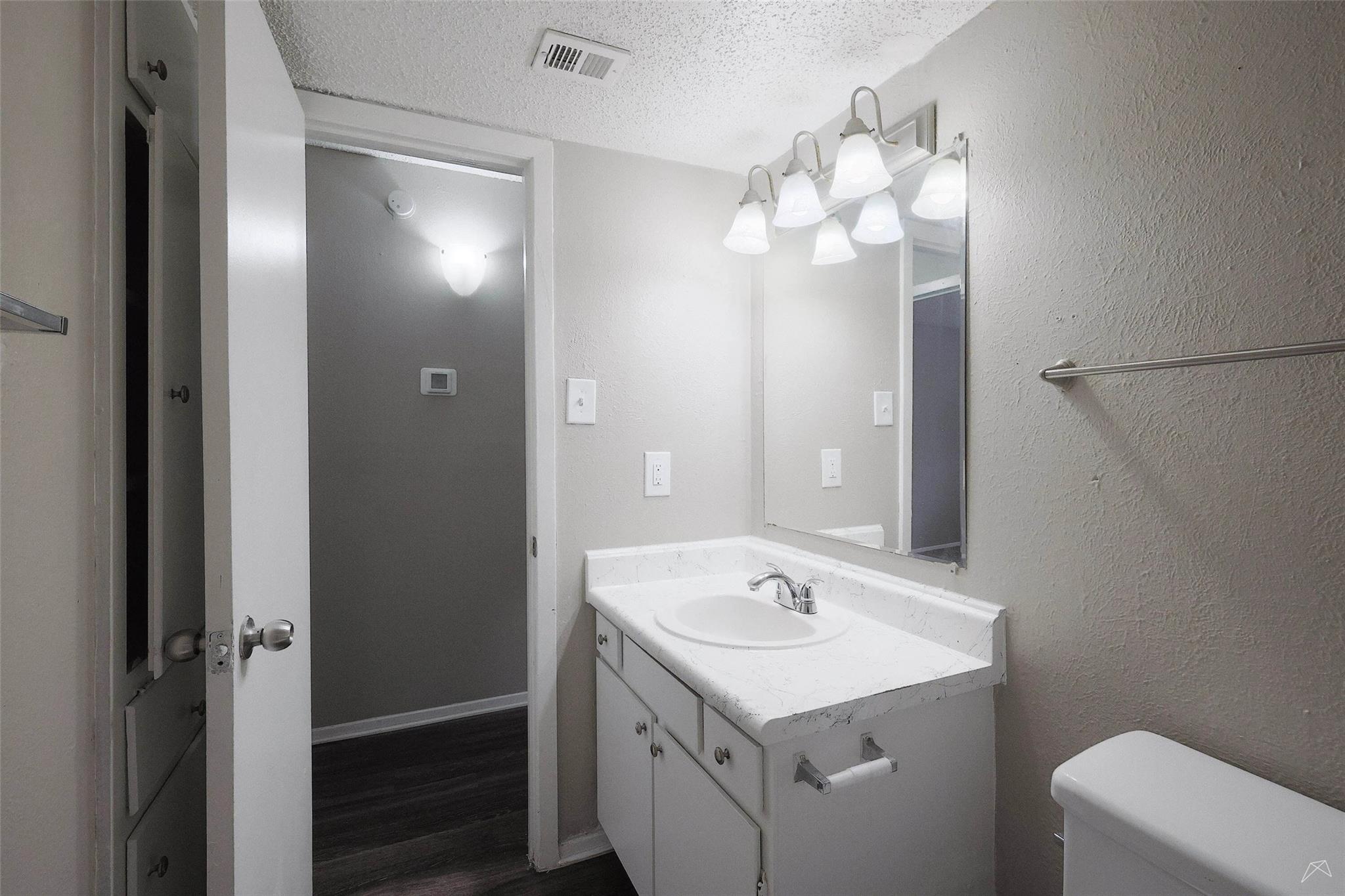 8100 N Mopac Expy #04-215 Property Photo 14
