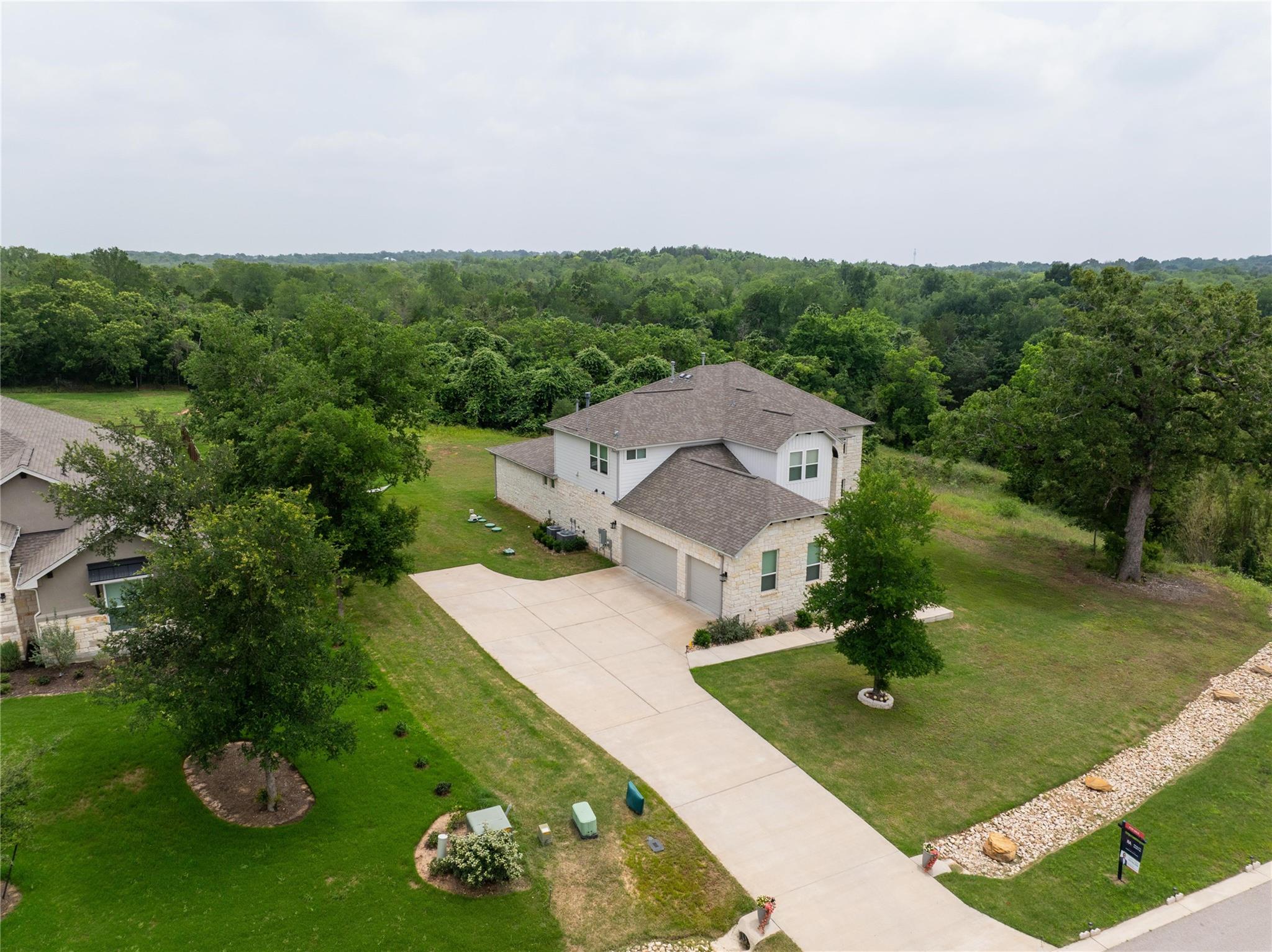 121 Black Talon Ln Property Photo 36