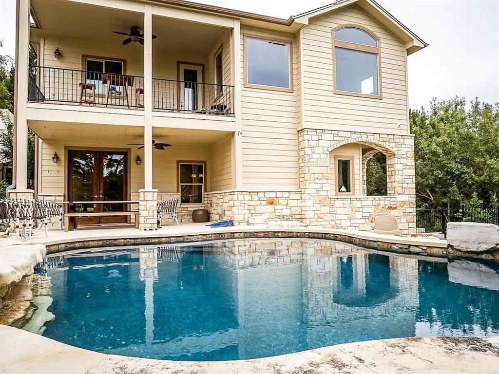 16308 Lake Loop Property Photo 1