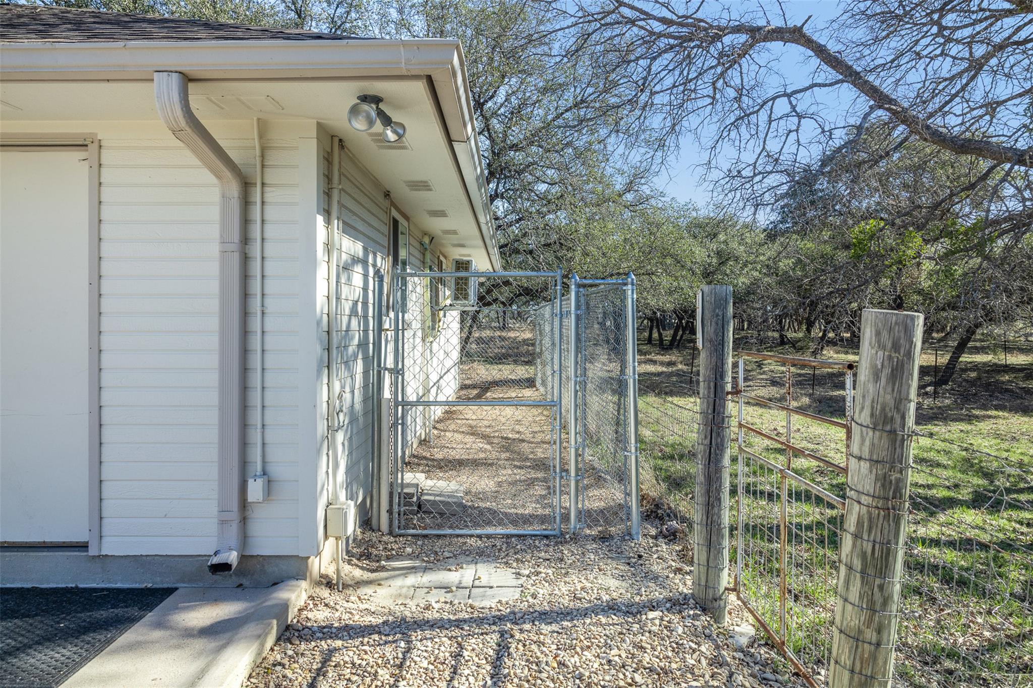 197 Live Oak Cemetery Rd Property Photo 34