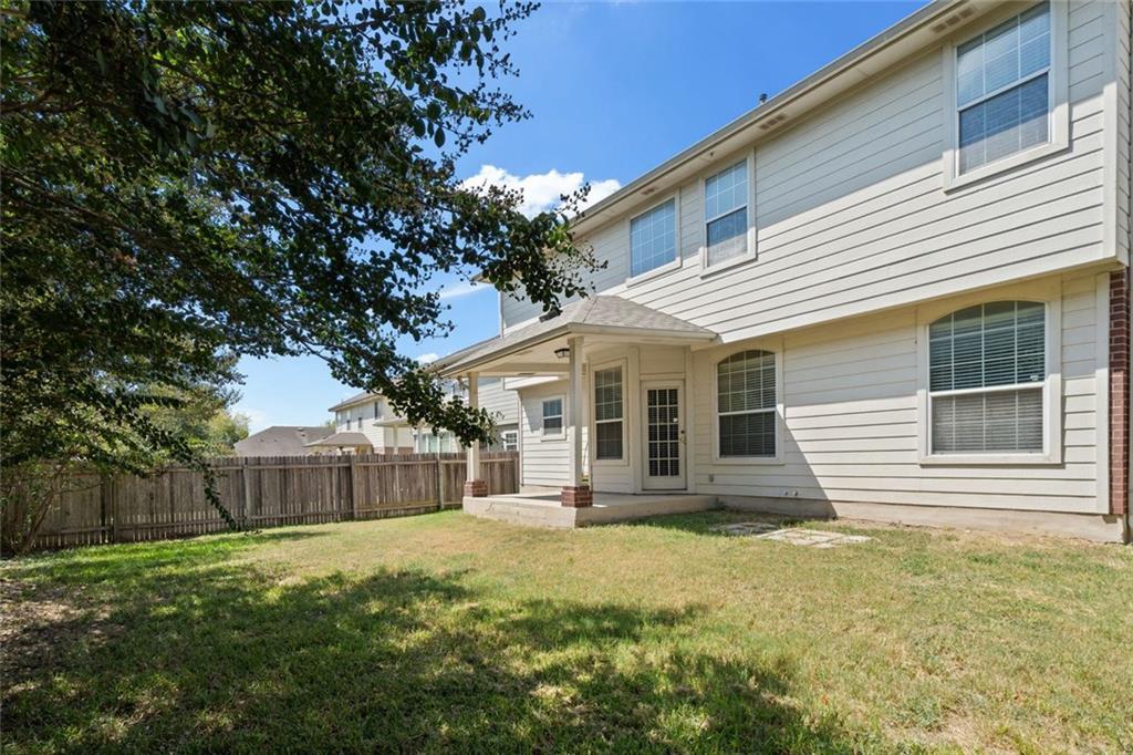 2633 Bolton St Property Photo 17