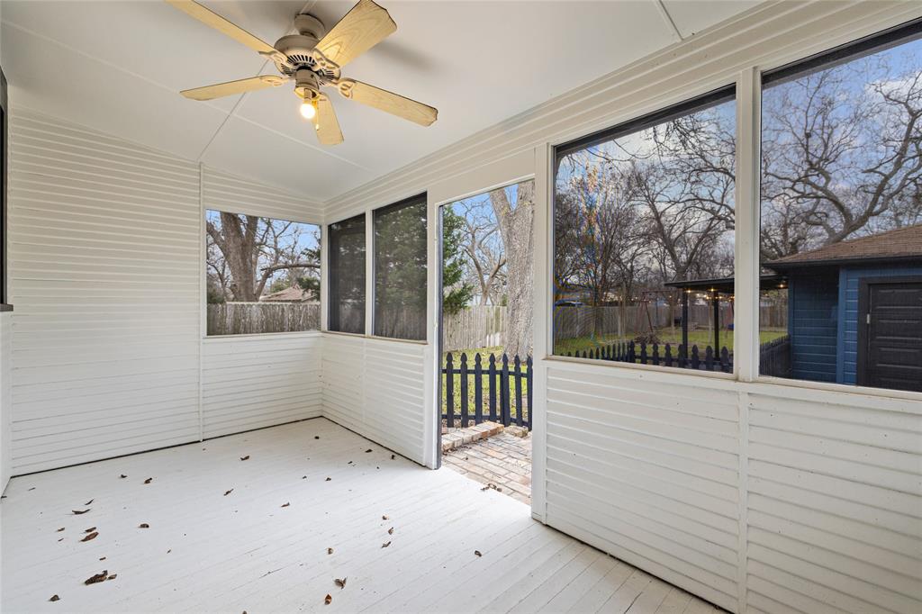 1211 Lexington St Property Photo 36