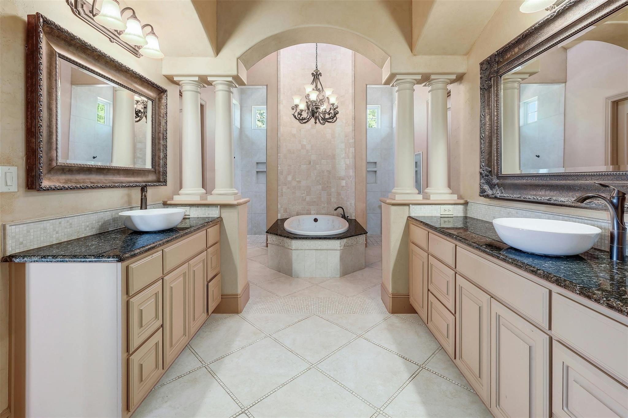 8518479 Property Photo 17