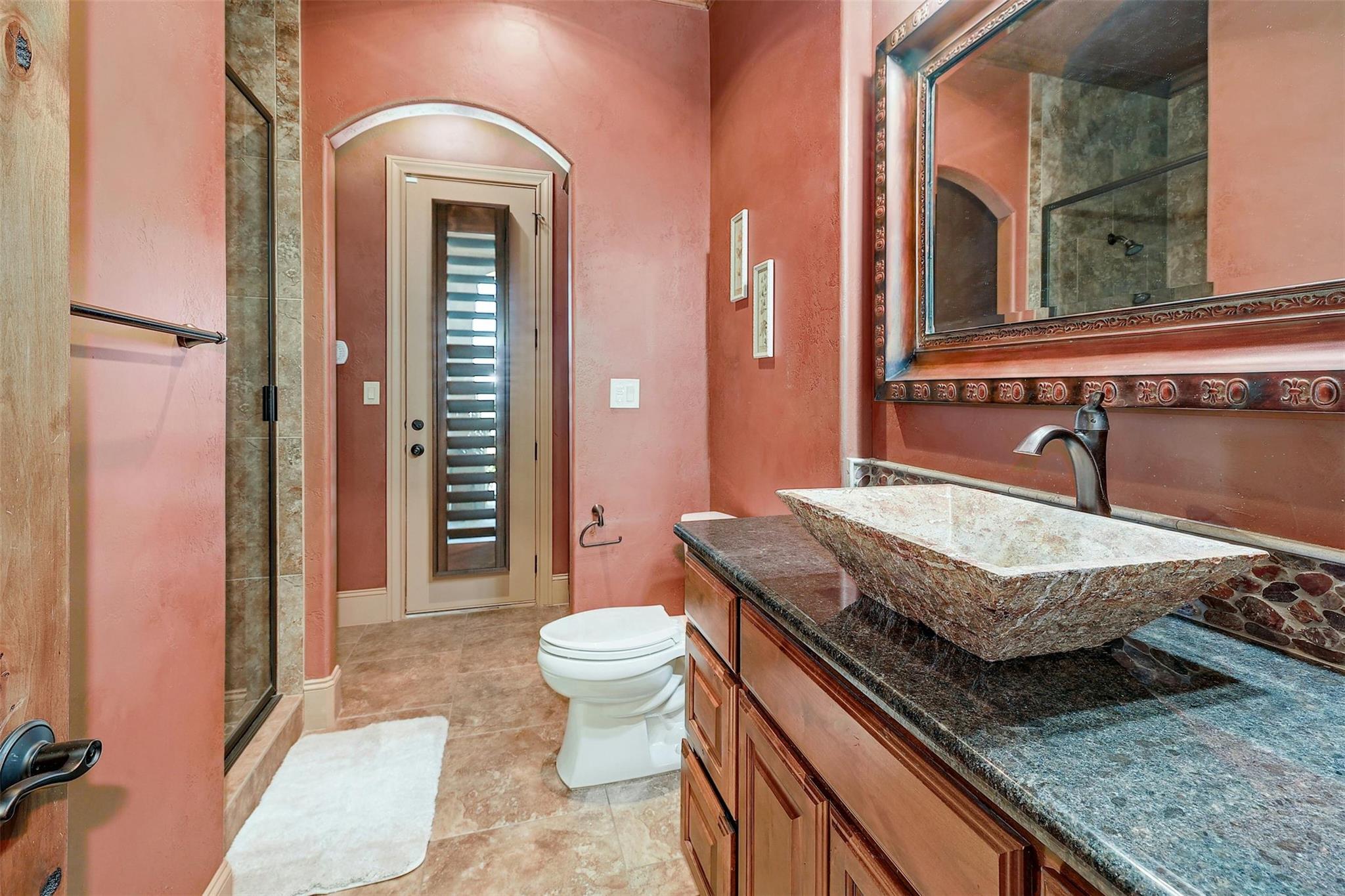 8518479 Property Photo 25