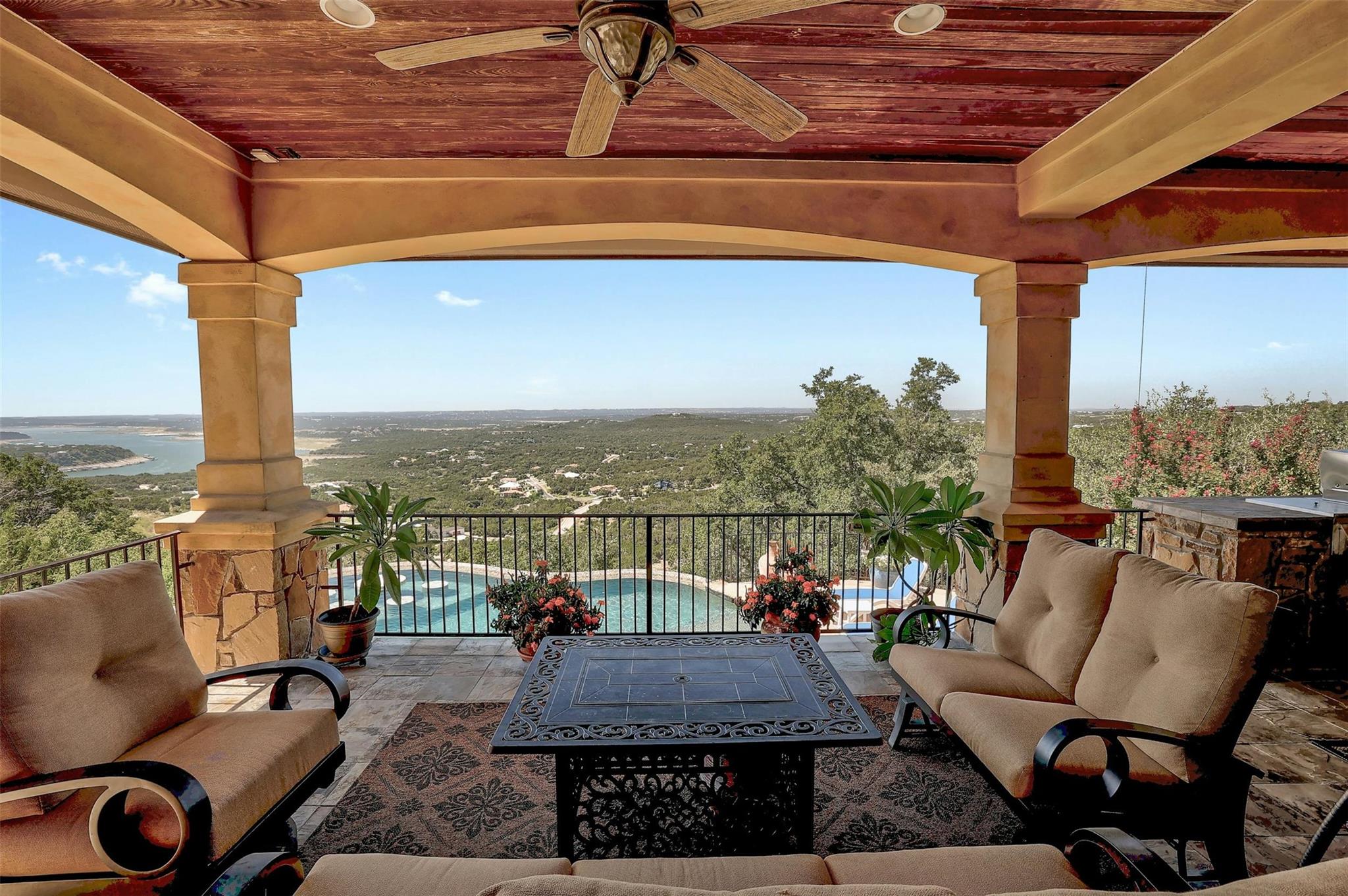 8518479 Property Photo 31
