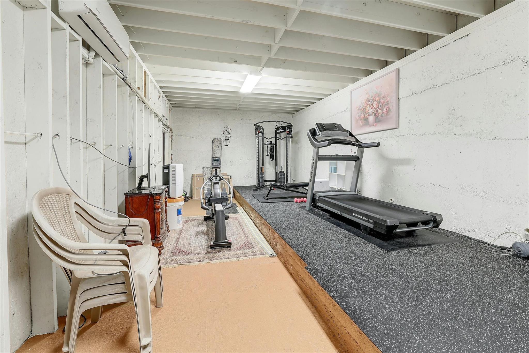 8518479 Property Photo 36