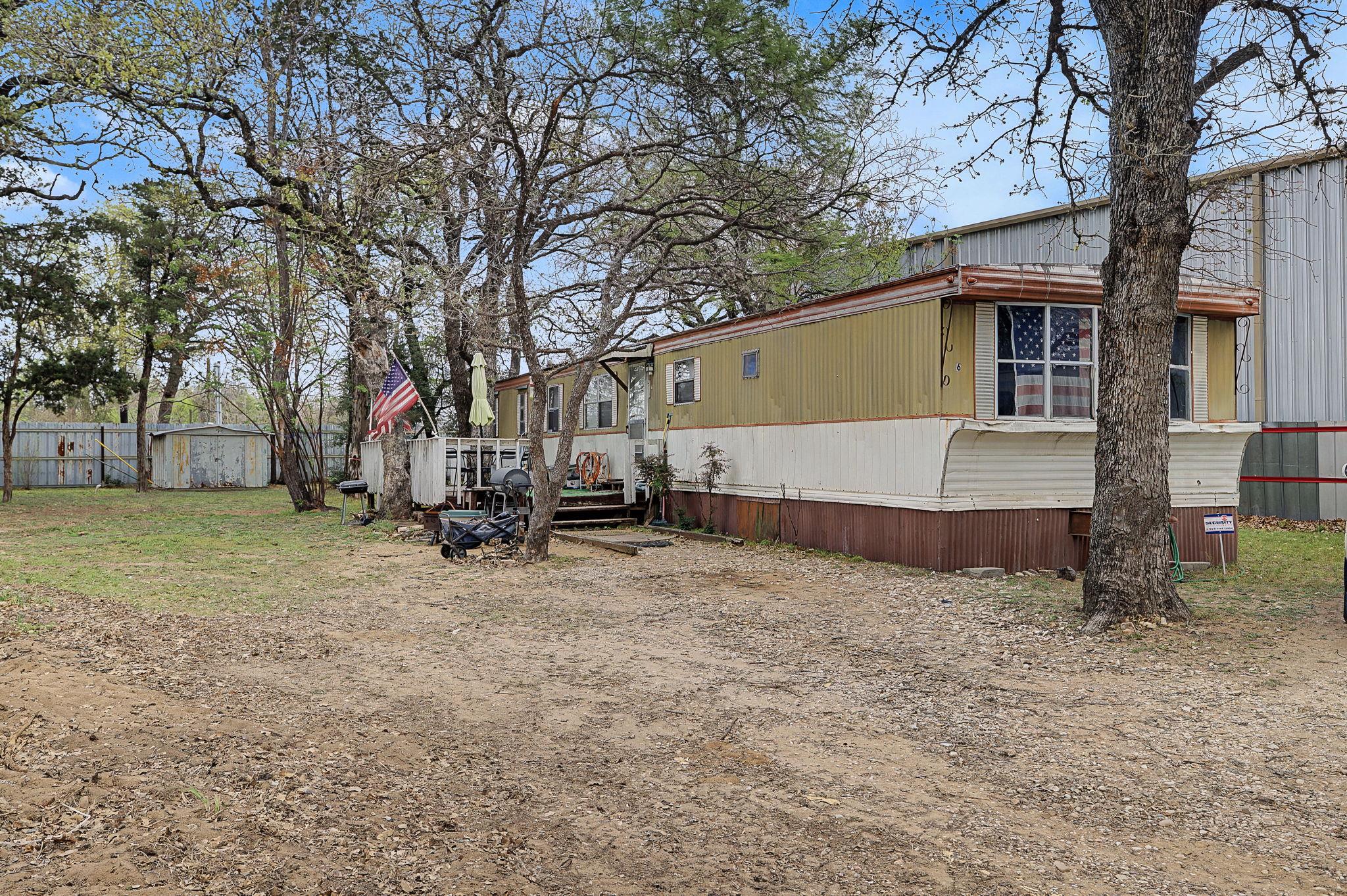 5805 Blue Bluff Rd Property Photo 7