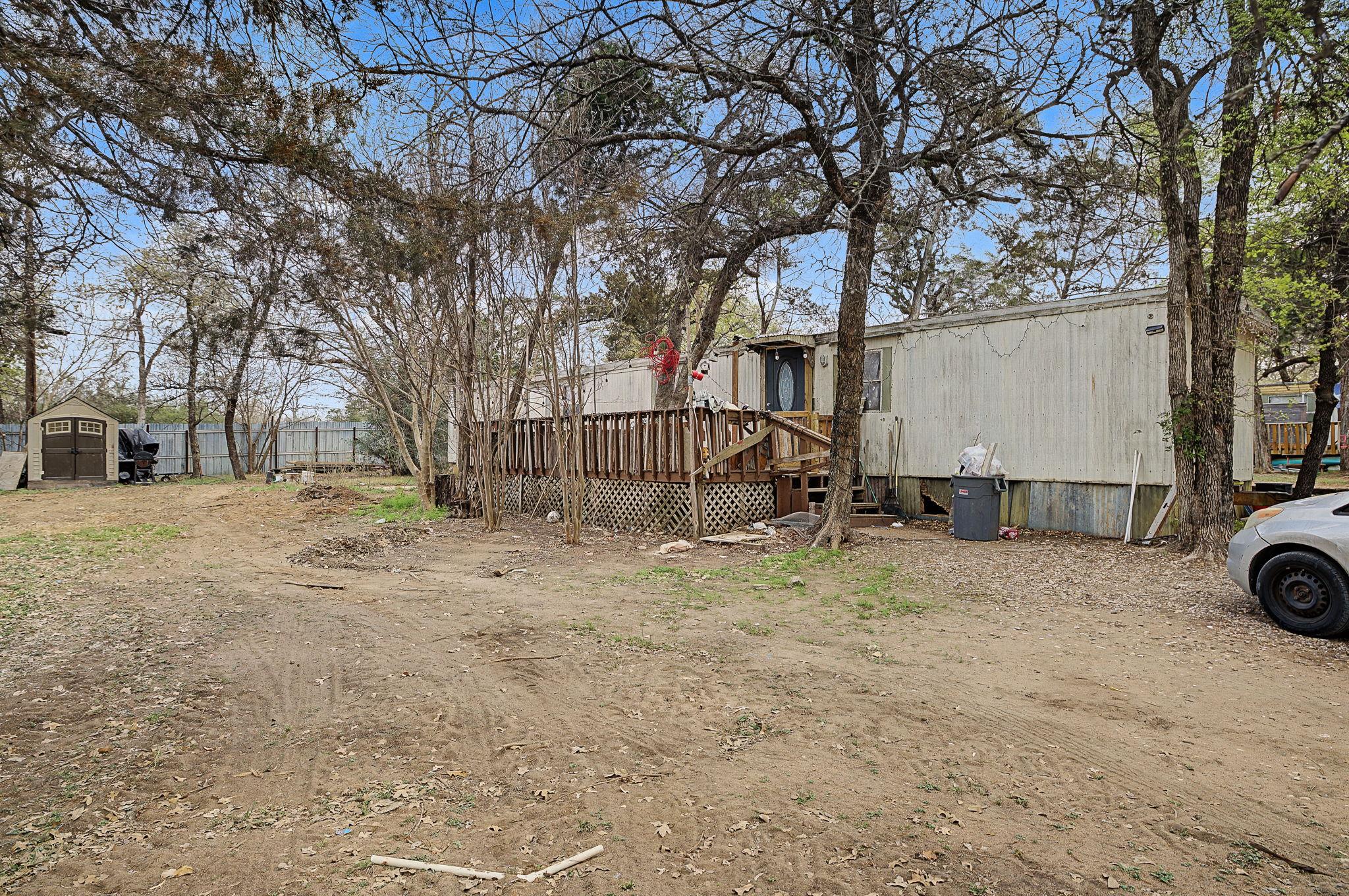 5805 Blue Bluff Rd Property Photo 9
