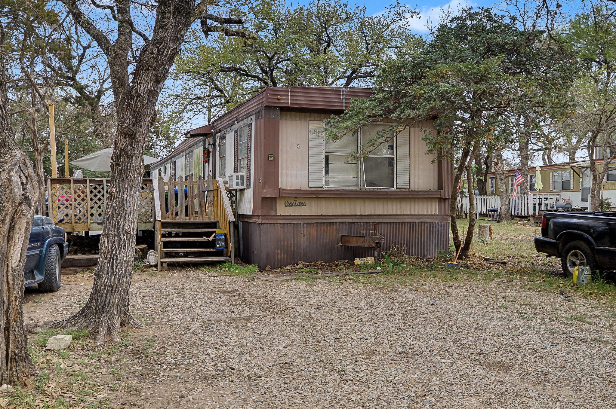5805 Blue Bluff Rd Property Photo 12
