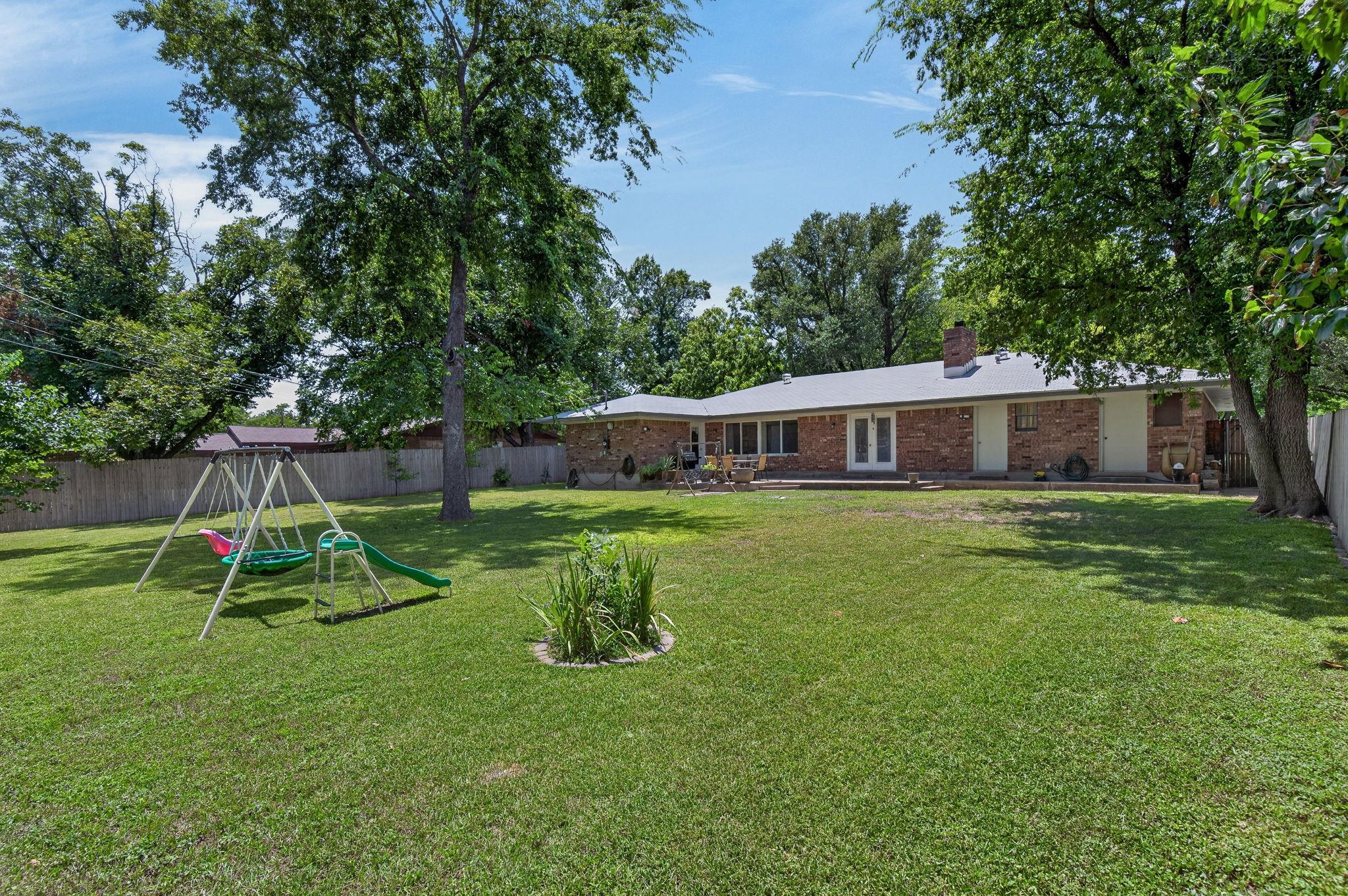 206 Corder Ln Property Photo 28