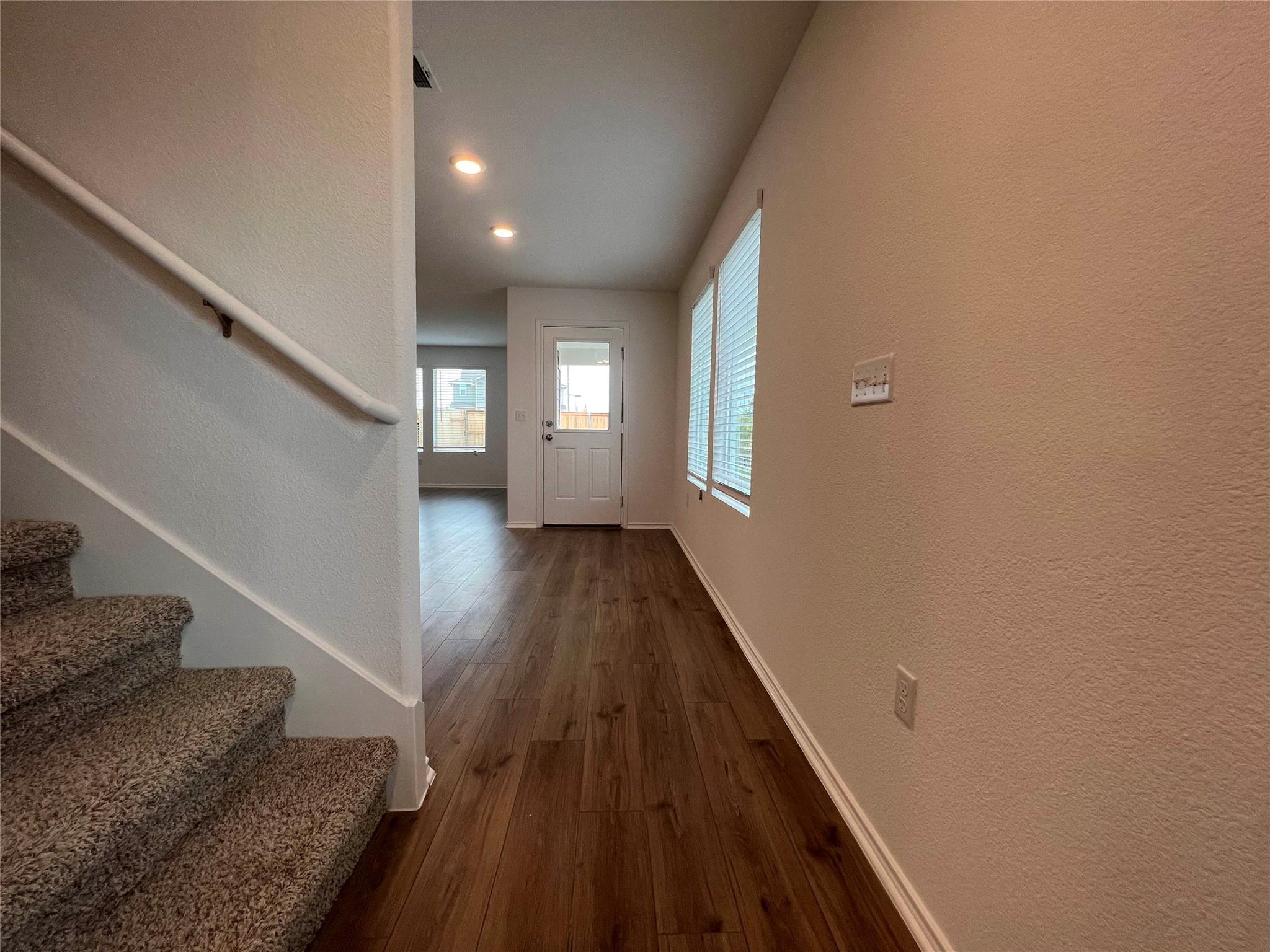 7224 Spotted Leaf Way Property Photo 10