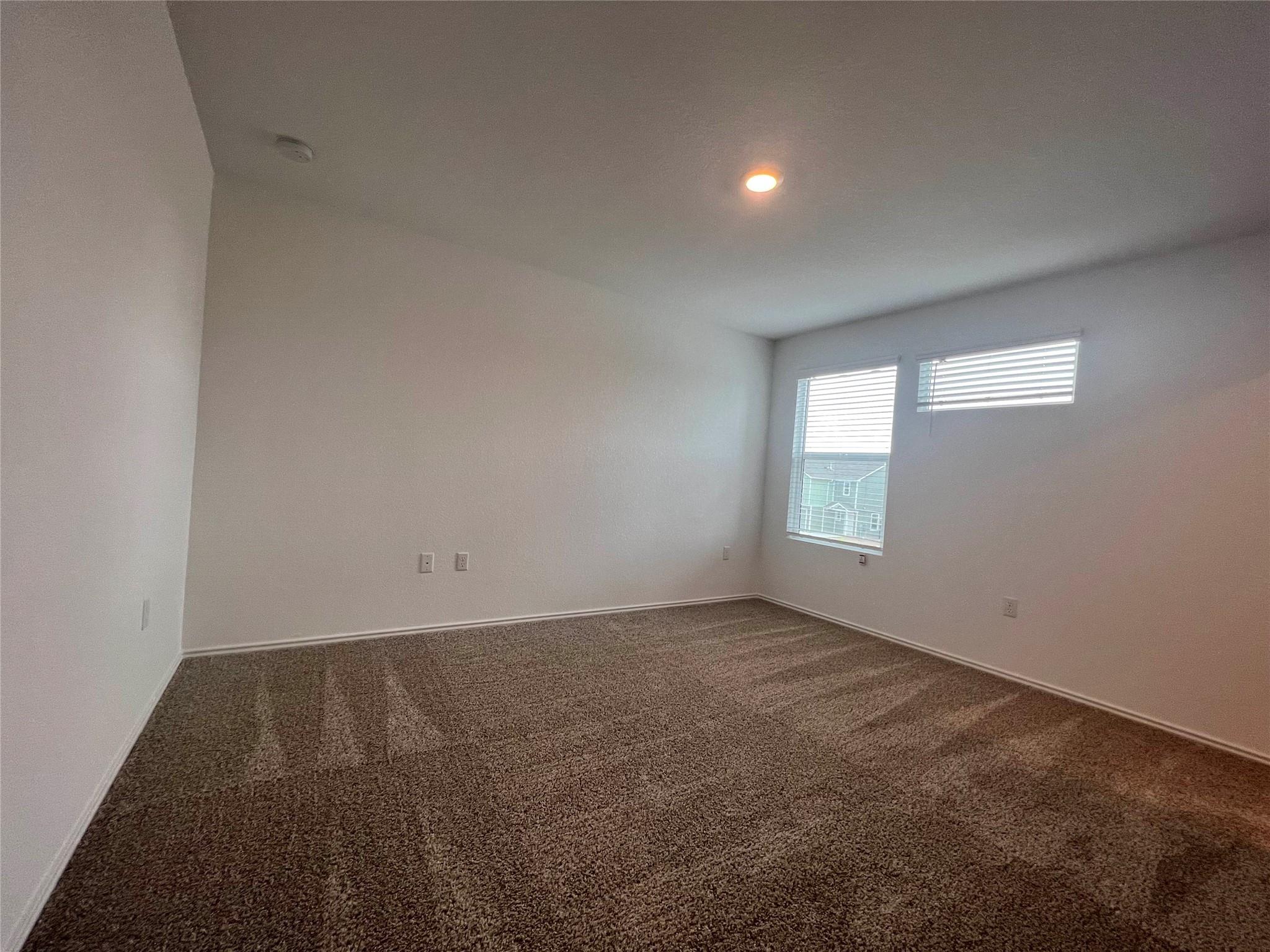 7224 Spotted Leaf Way Property Photo 14