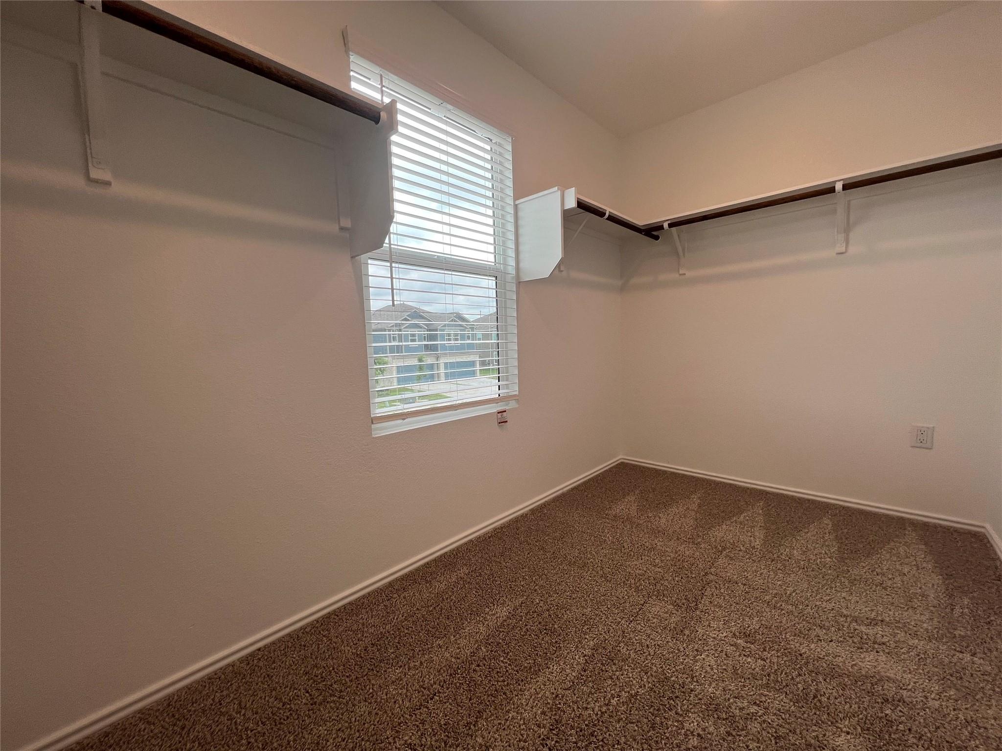 7224 Spotted Leaf Way Property Photo 16