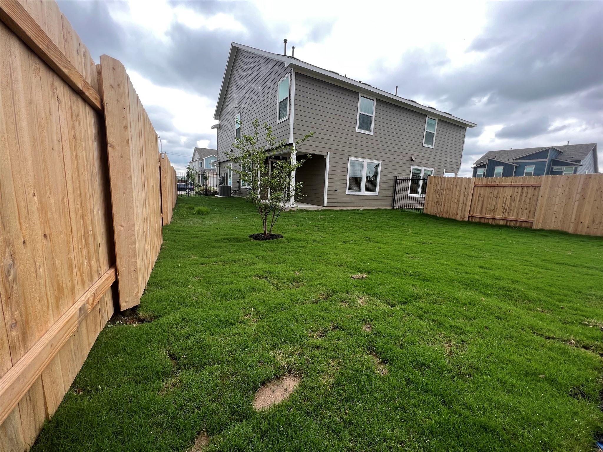 7224 Spotted Leaf Way Property Photo 28