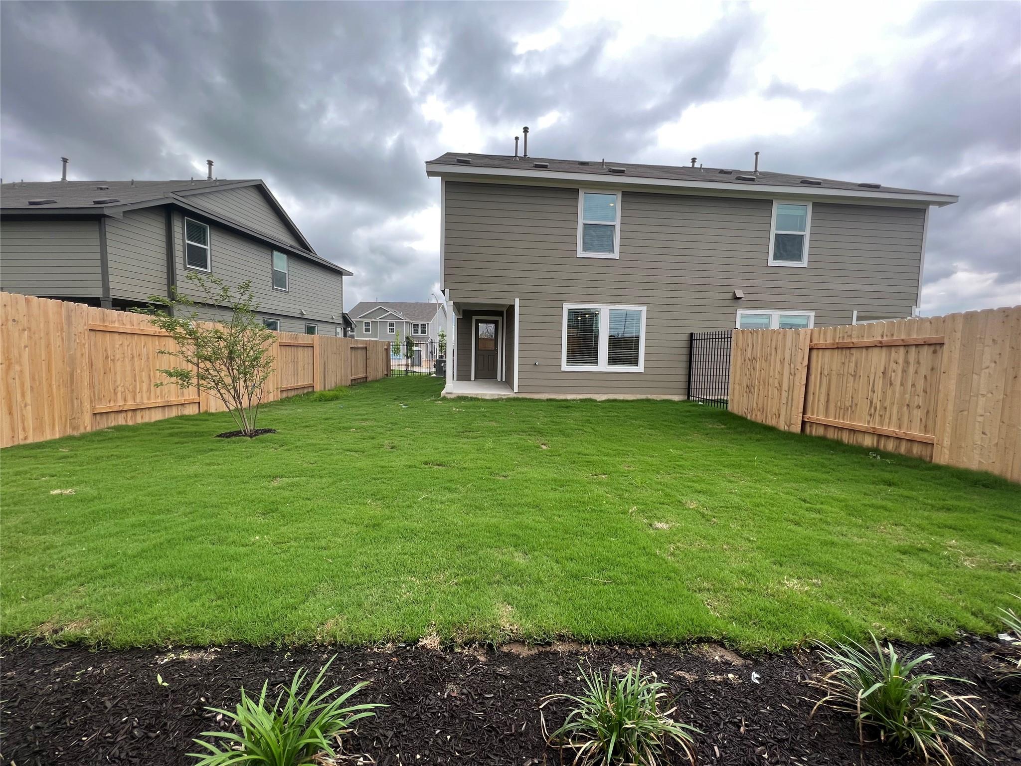 7224 Spotted Leaf Way Property Photo 30