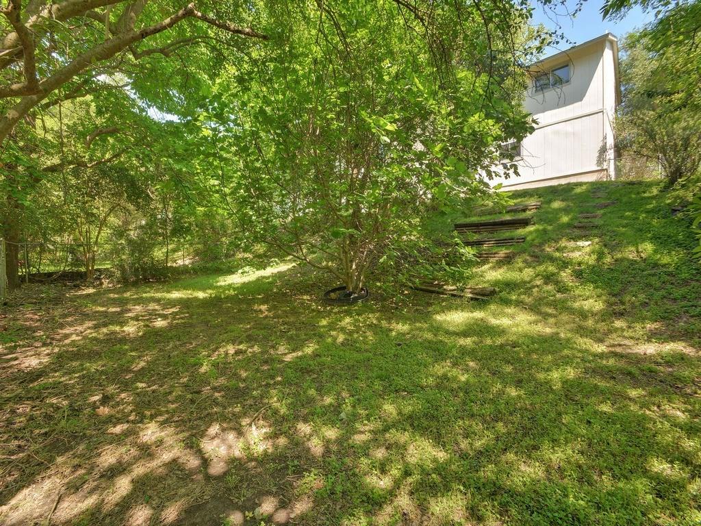 8421 Spring Valley Dr Property Photo 11