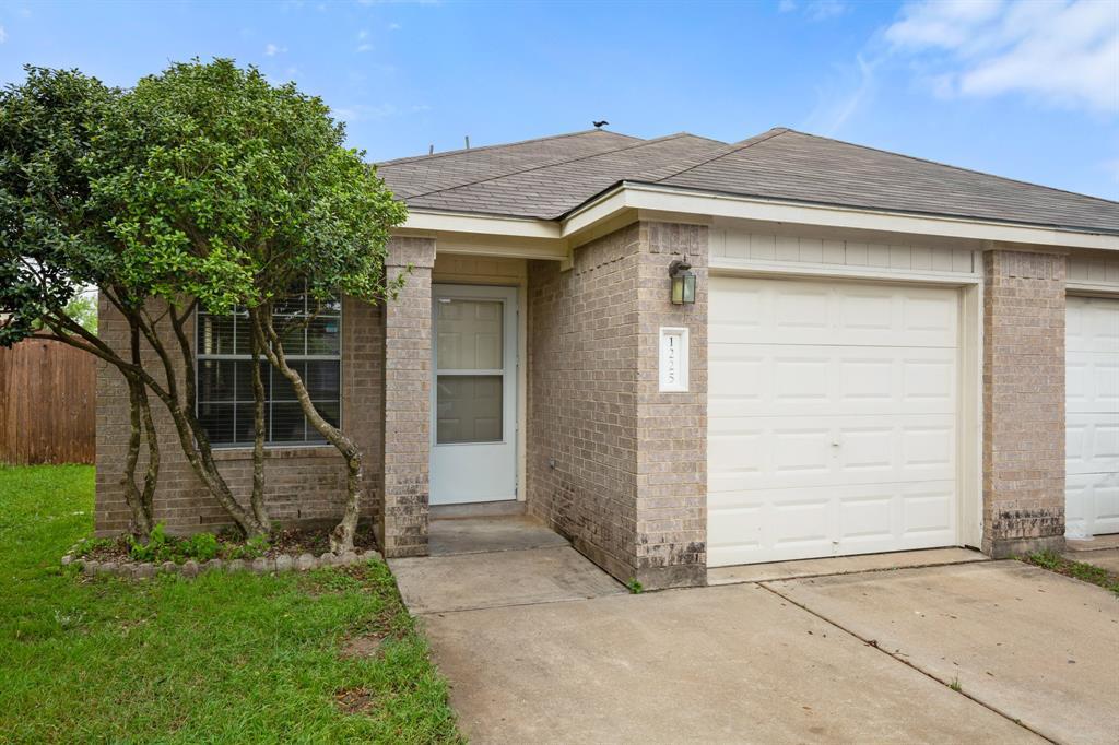1225 Orchard Park Cir Property Photo 1