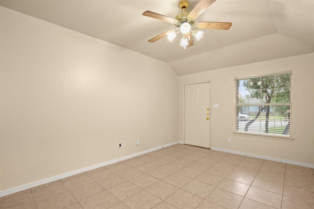 1225 Orchard Park Cir Property Photo 6