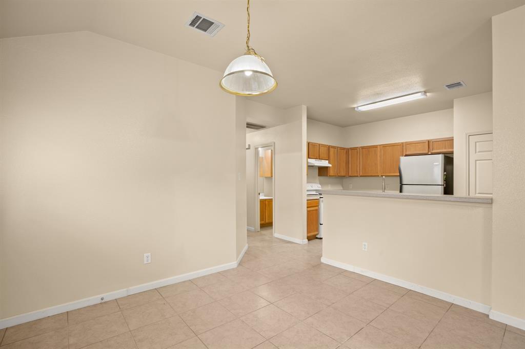 1225 Orchard Park Cir Property Photo 9