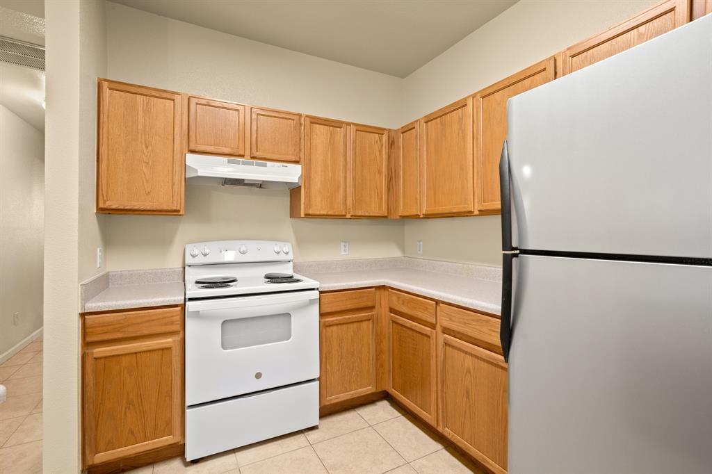 1225 Orchard Park Cir Property Photo 11