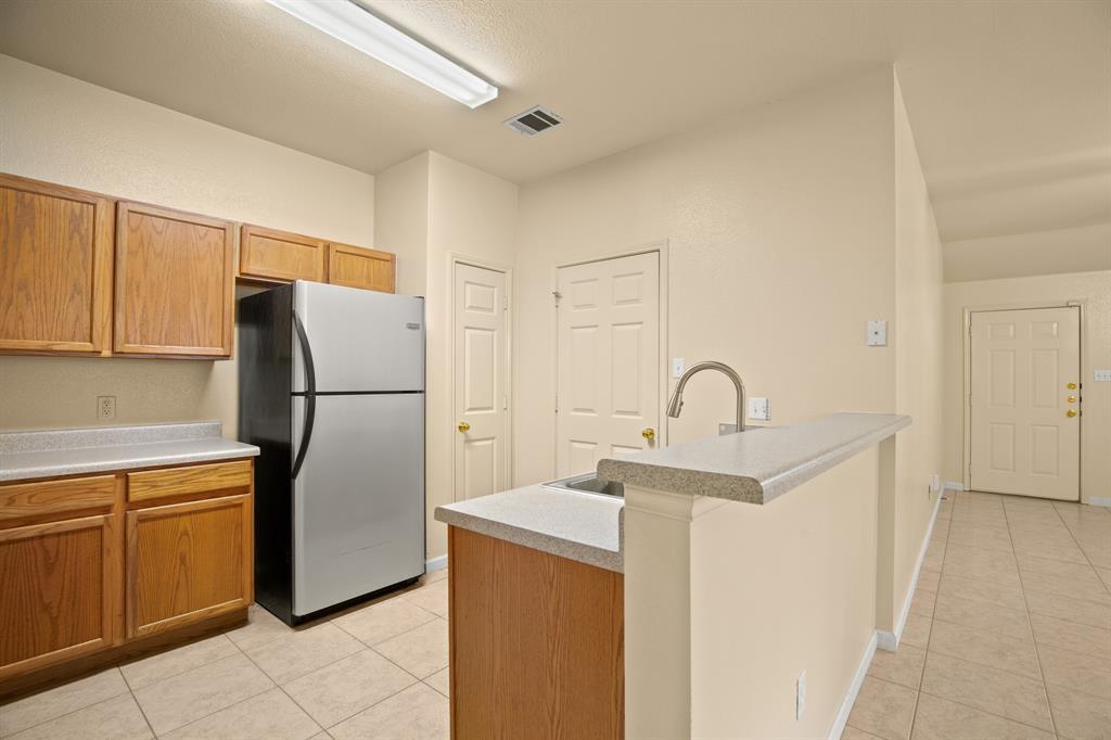1225 Orchard Park Cir Property Photo 12