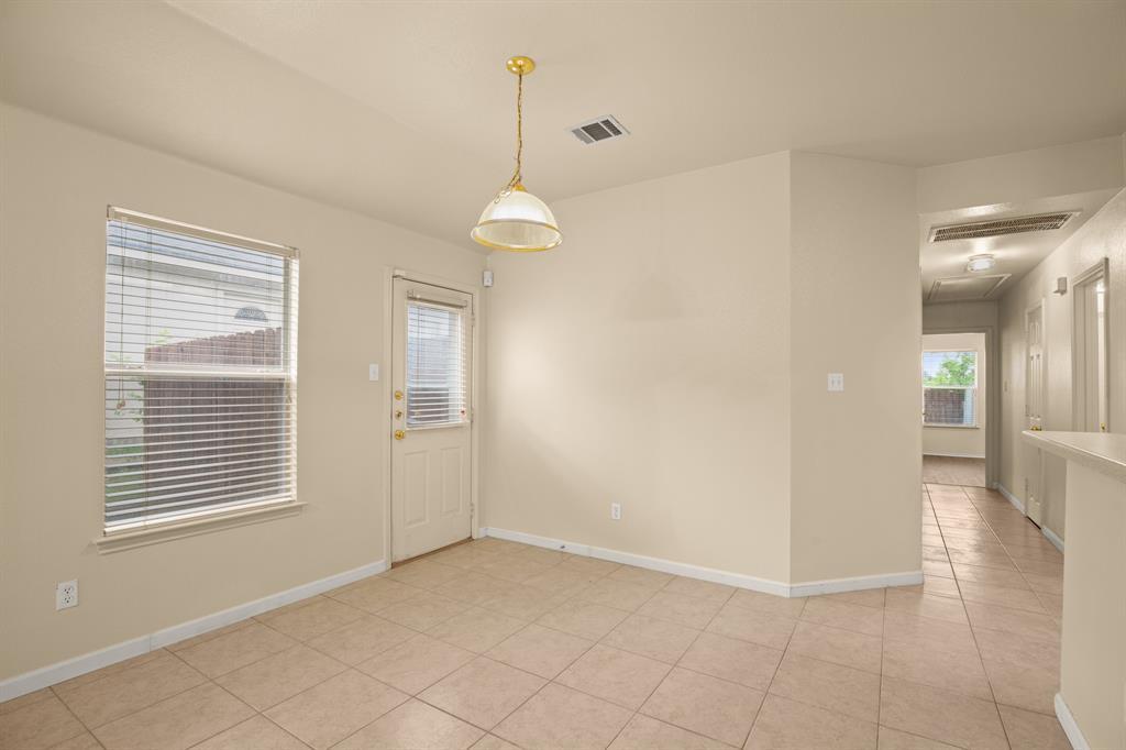 1225 Orchard Park Cir Property Photo 13