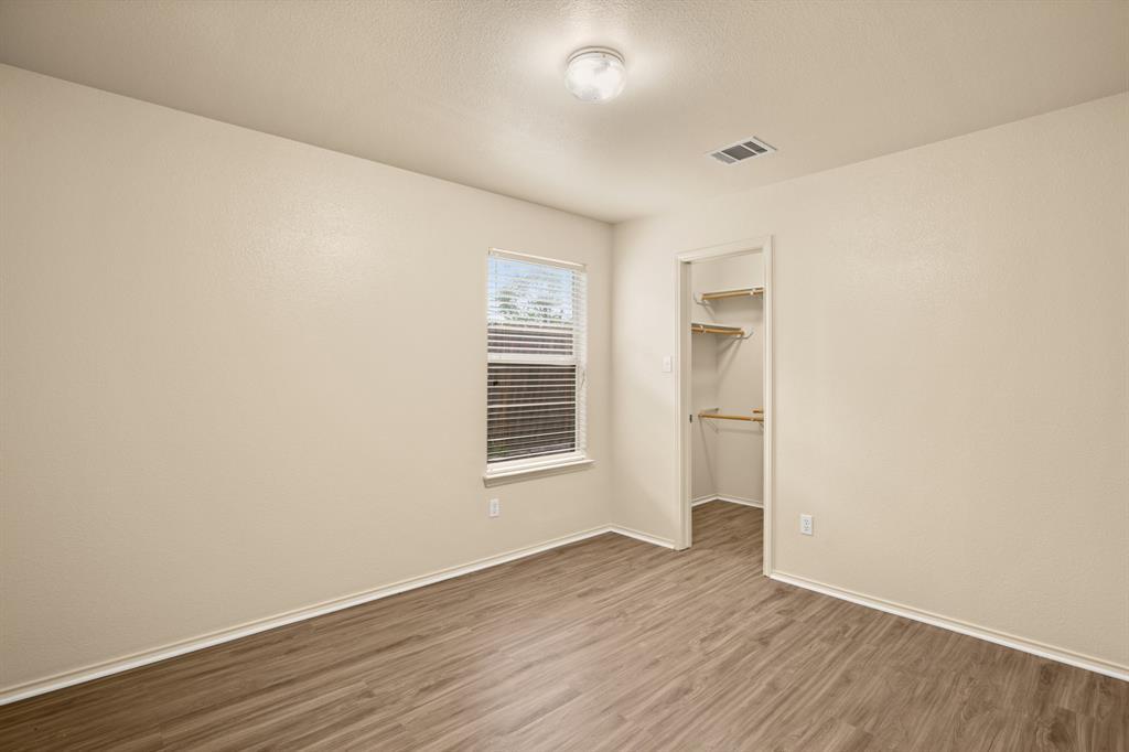1225 Orchard Park Cir Property Photo 14