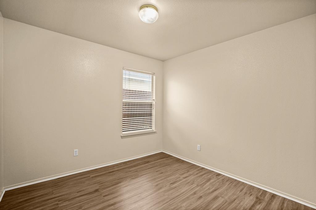 1225 Orchard Park Cir Property Photo 17