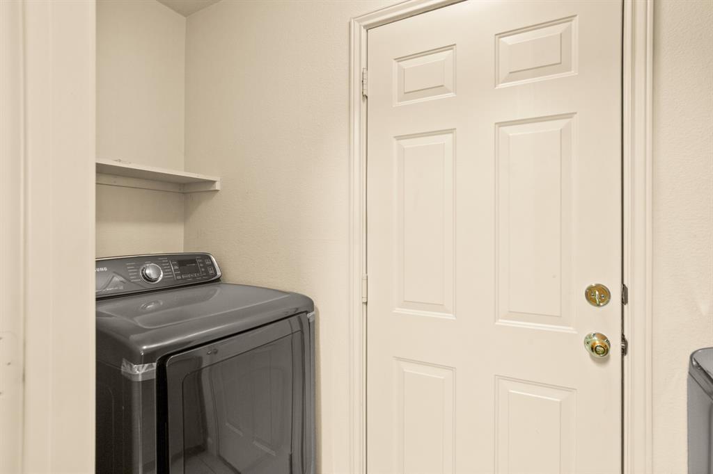 1225 Orchard Park Cir Property Photo 19
