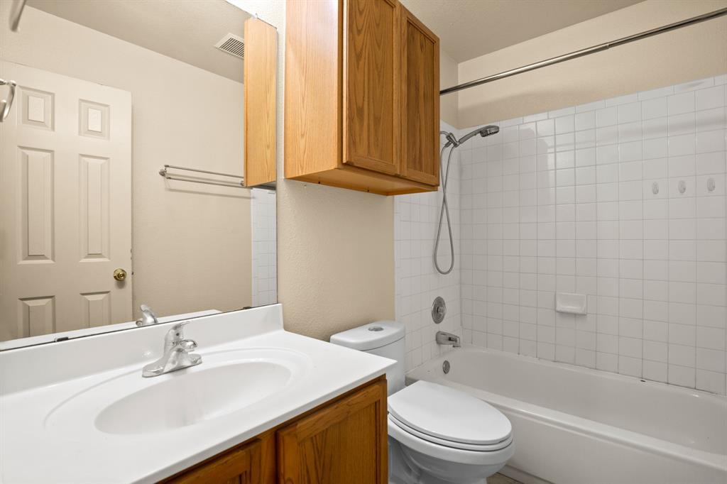1225 Orchard Park Cir Property Photo 21