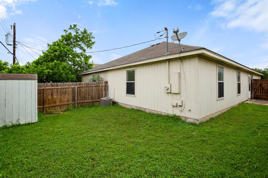 1225 Orchard Park Cir Property Photo 24