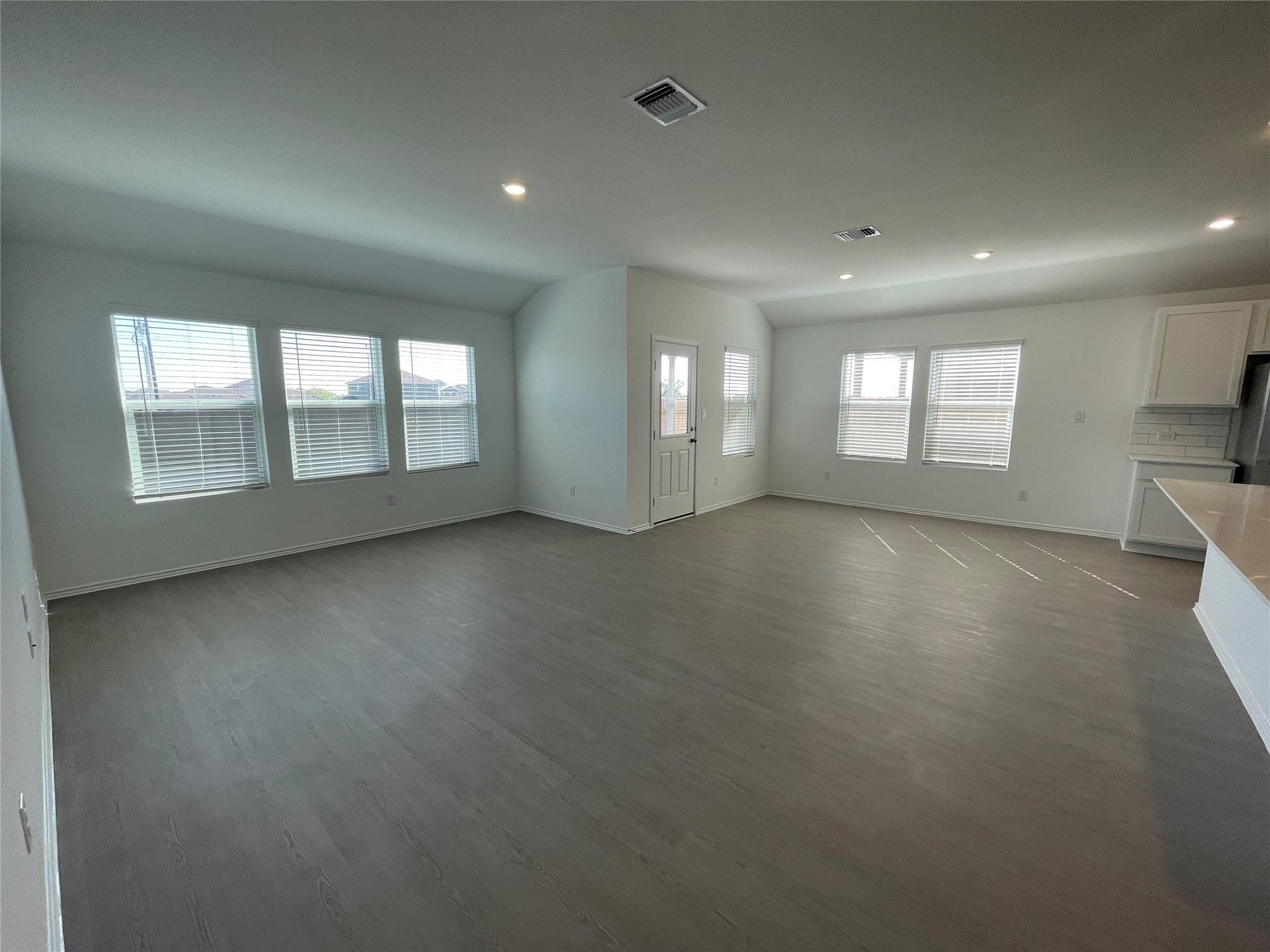 117 Alamito Ave Property Photo 11
