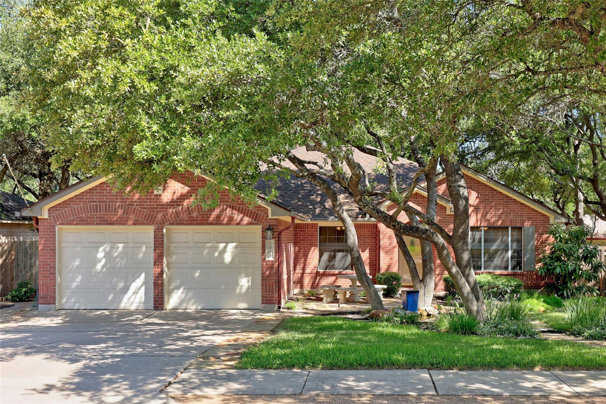 1903 Trafalger Cv Property Photo 7