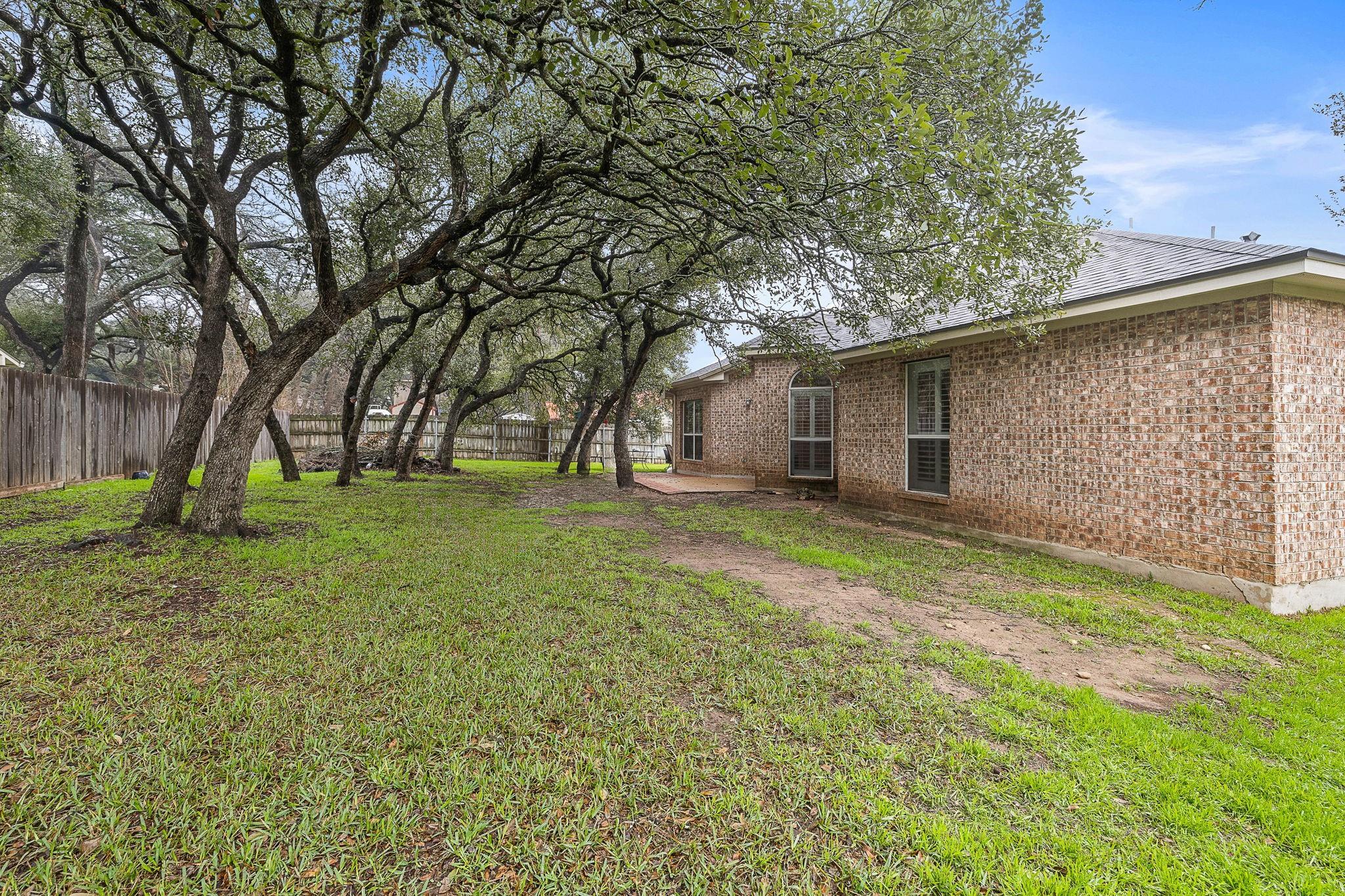 13211 Running Doe Ln Property Photo 23