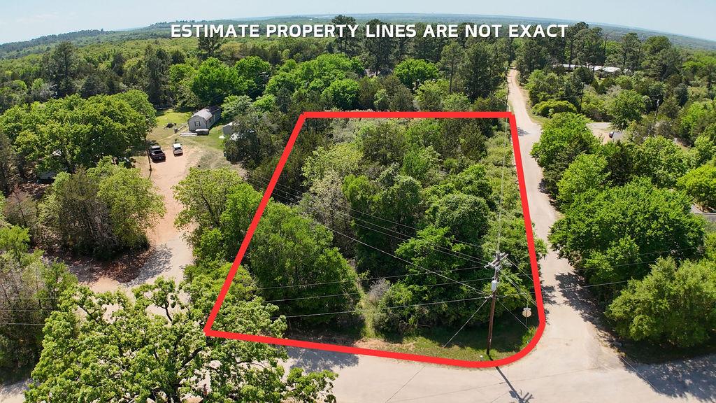 000 Deer Lake Property Photo